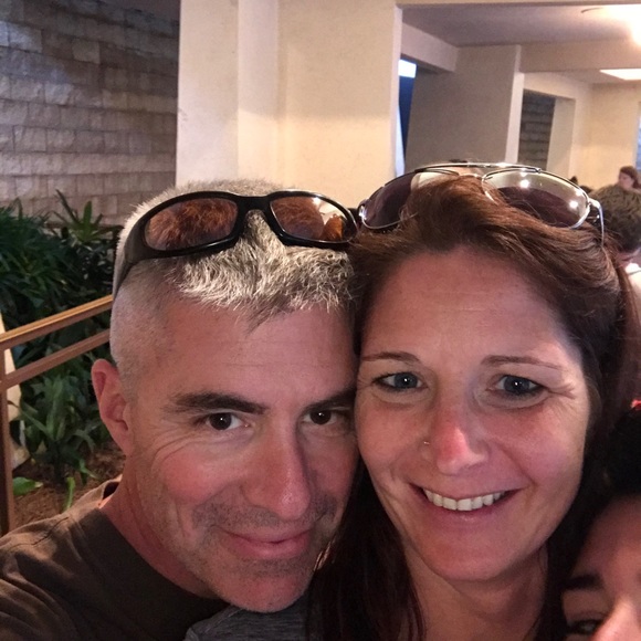 Meet your Posher, Dana and cadi - Picture 1 of 1